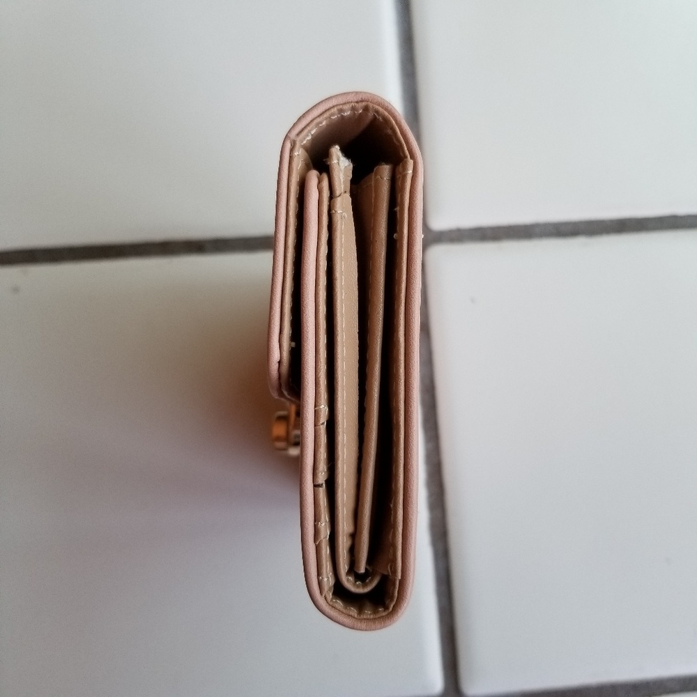Wallet👛 - Picture 2 of 4